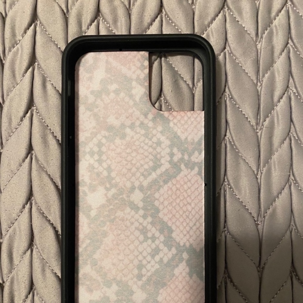Wildflower Case - Picture 3 of 3